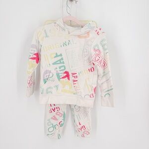 GAP Kids Cream and Multicolor Logo Matchinh Set